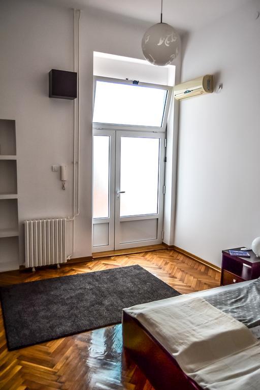 Modena Apartments Novi Sad Zimmer foto