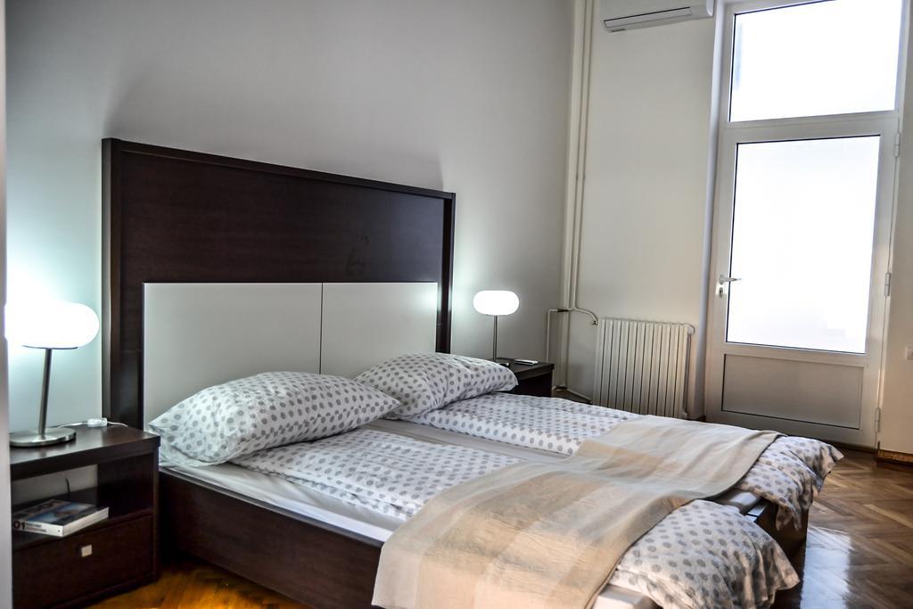 Modena Apartments Novi Sad Zimmer foto